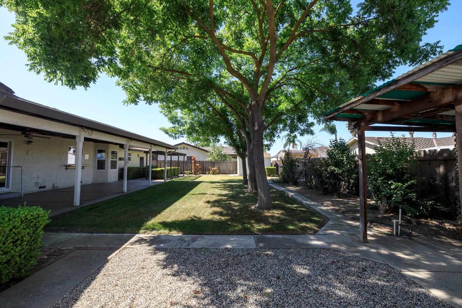 1009 Riesling Dr, Modesto, CA 95351