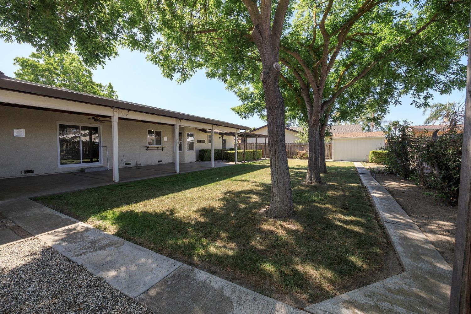 1009 Riesling Dr, Modesto, CA 95351