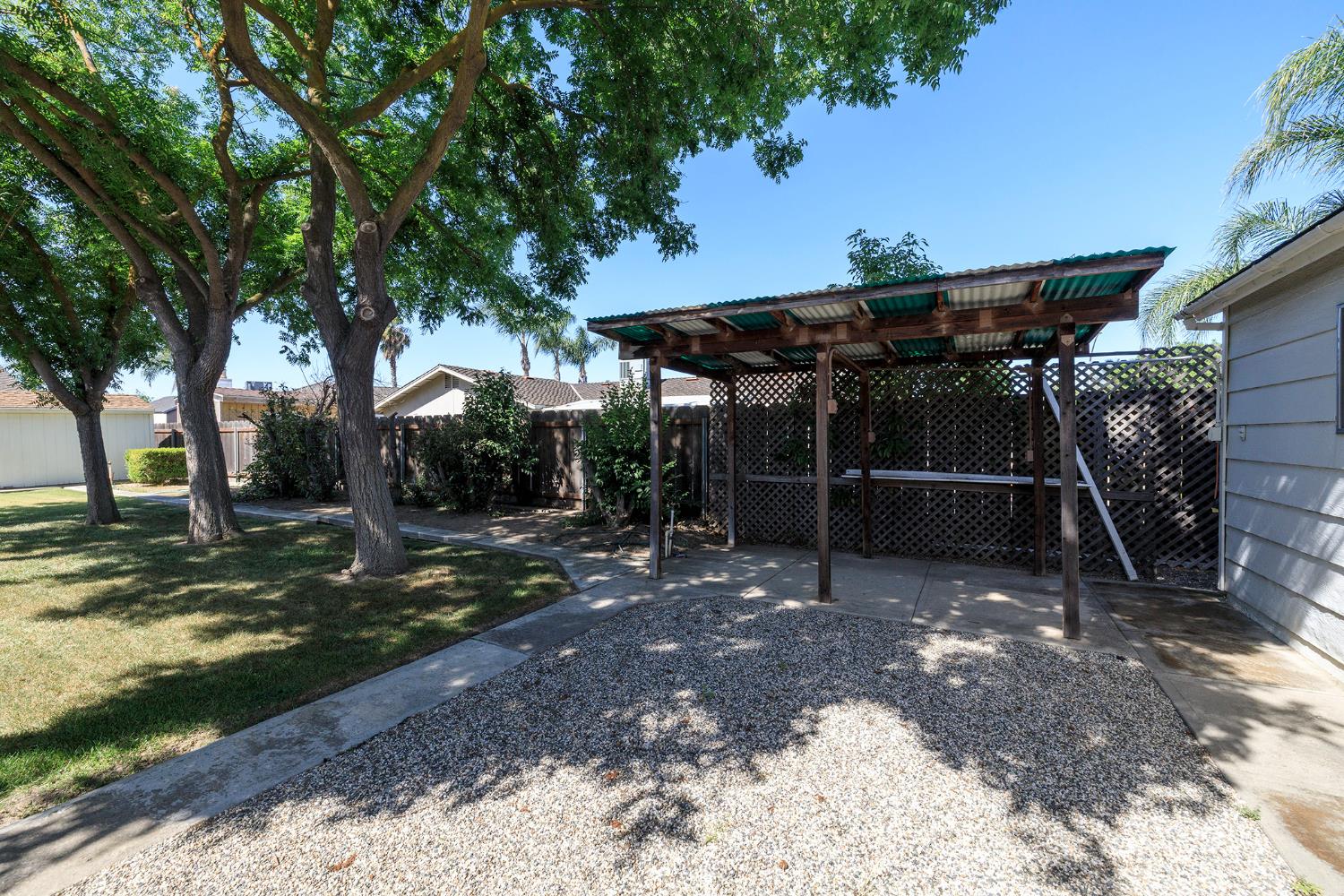 1009 Riesling Dr, Modesto, CA 95351