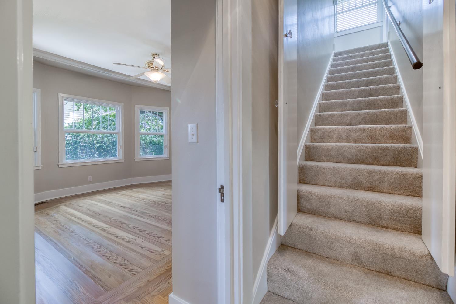 318 California Ave, Oakdale, CA 95361