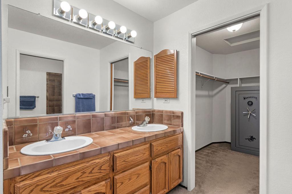 3848 Semallon Dr, Modesto, CA 95356