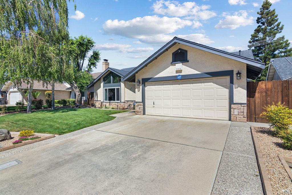 3848 Semallon Dr, Modesto, CA 95356