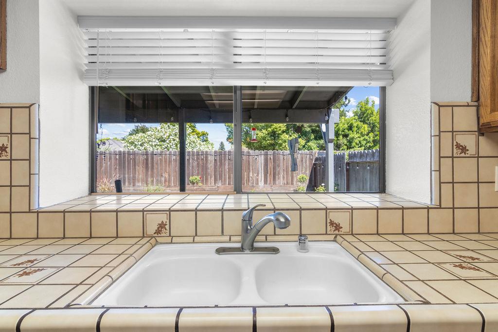 3848 Semallon Dr, Modesto, CA 95356