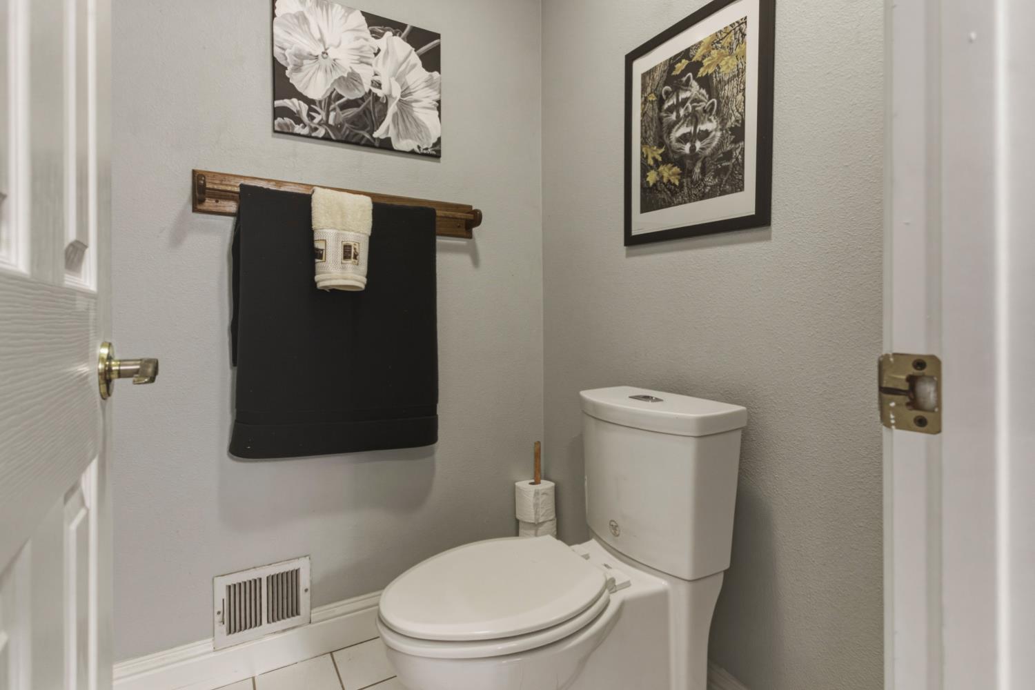 3856 N Gardner, Merced, CA 95340