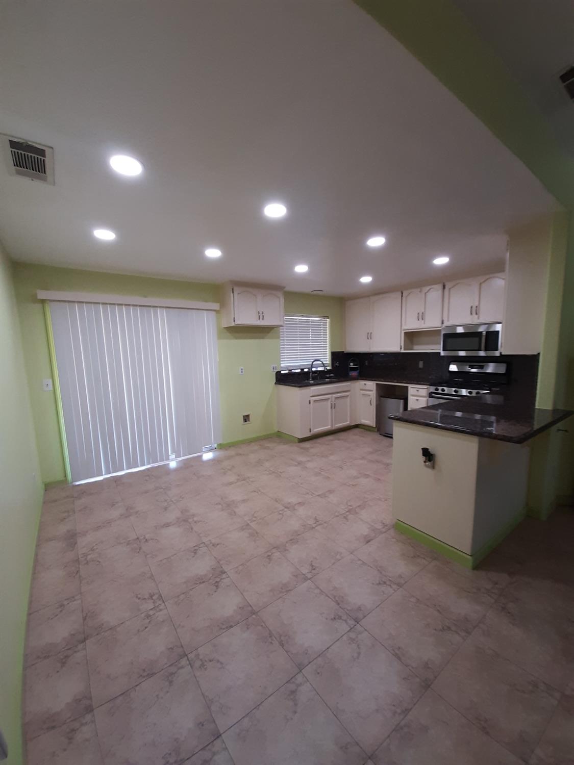 1047 Alexander Ct, Turlock, CA 95380