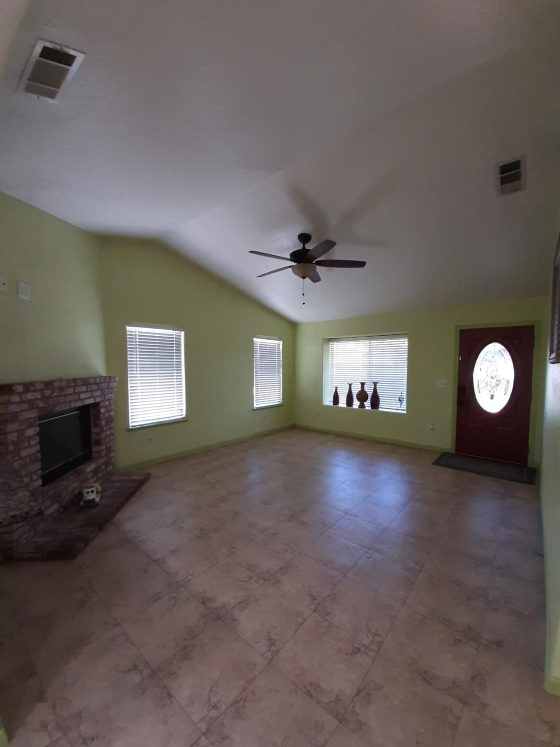 1047 Alexander Ct, Turlock, CA 95380