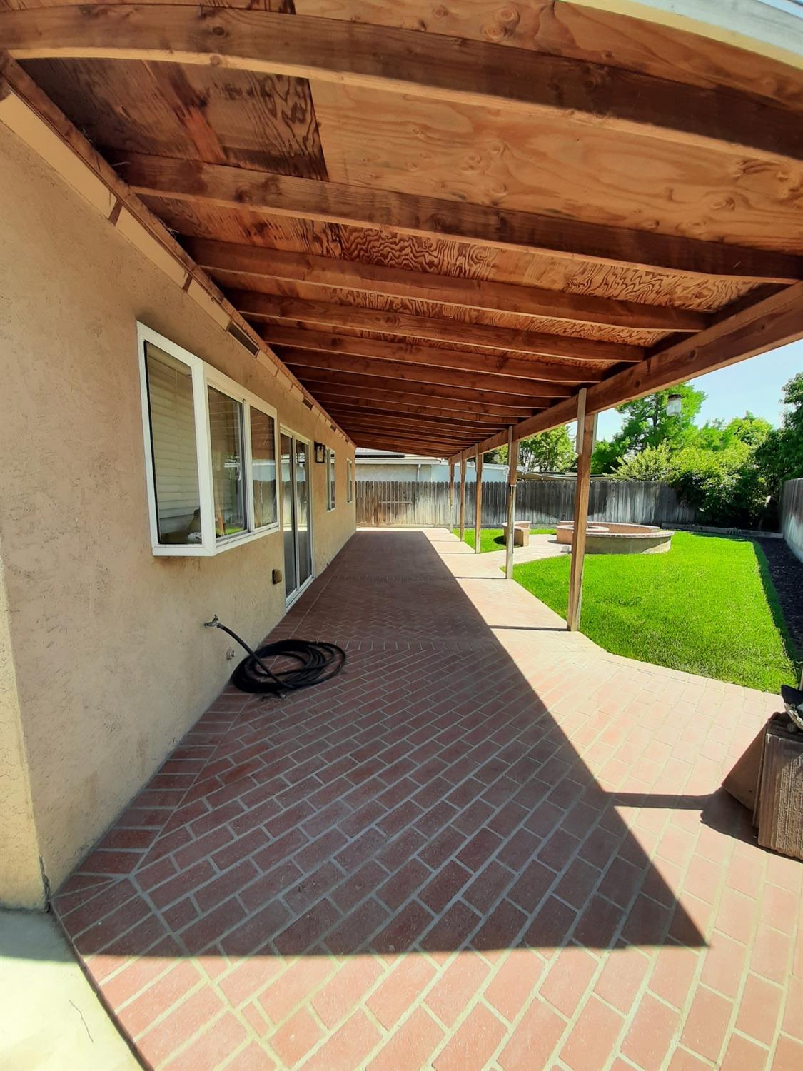 1047 Alexander Ct, Turlock, CA 95380