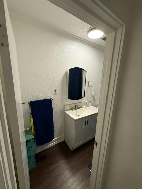 328 E 20th St, Merced, CA 95340