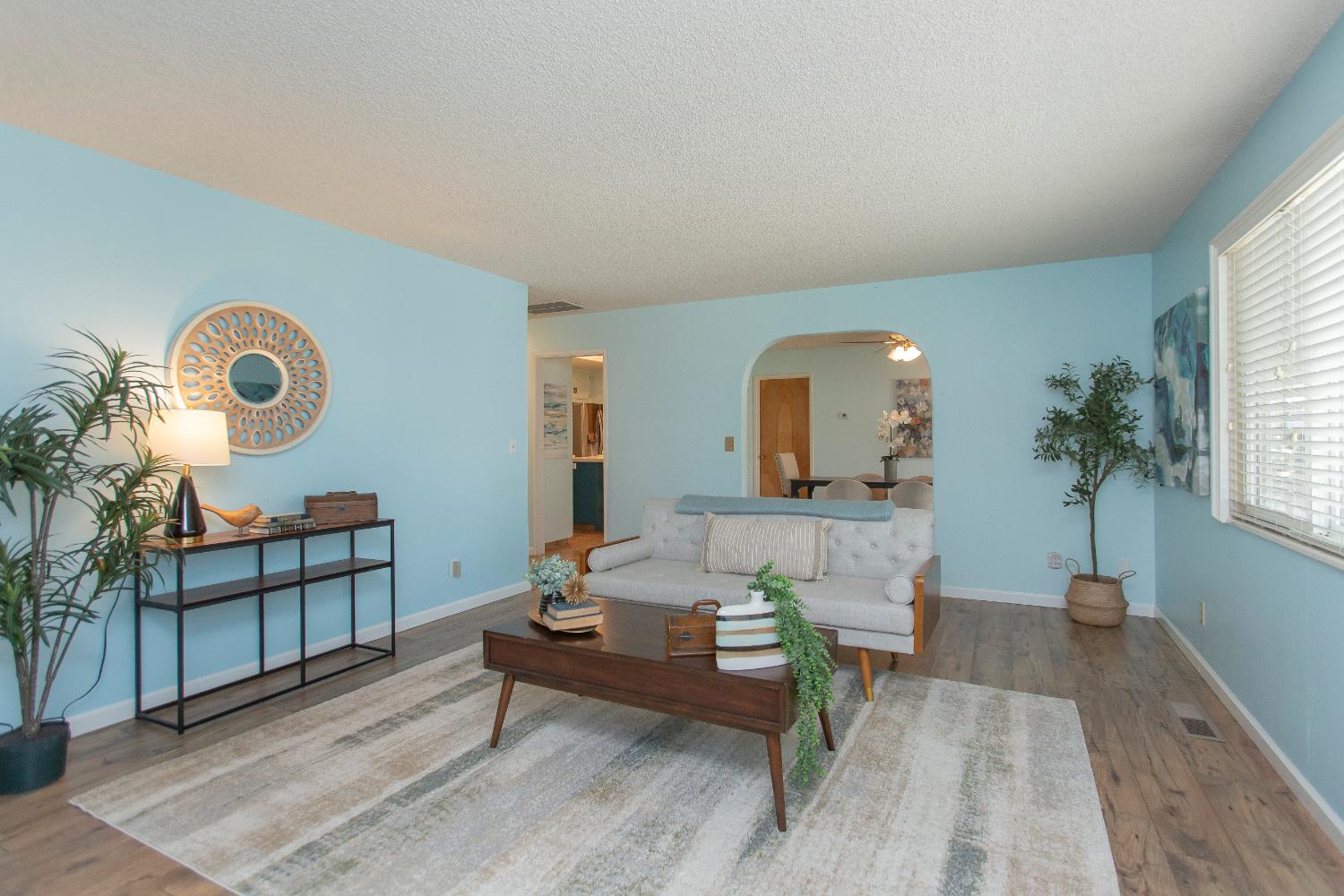 2120 Annhurst Ave, Turlock, CA 95382