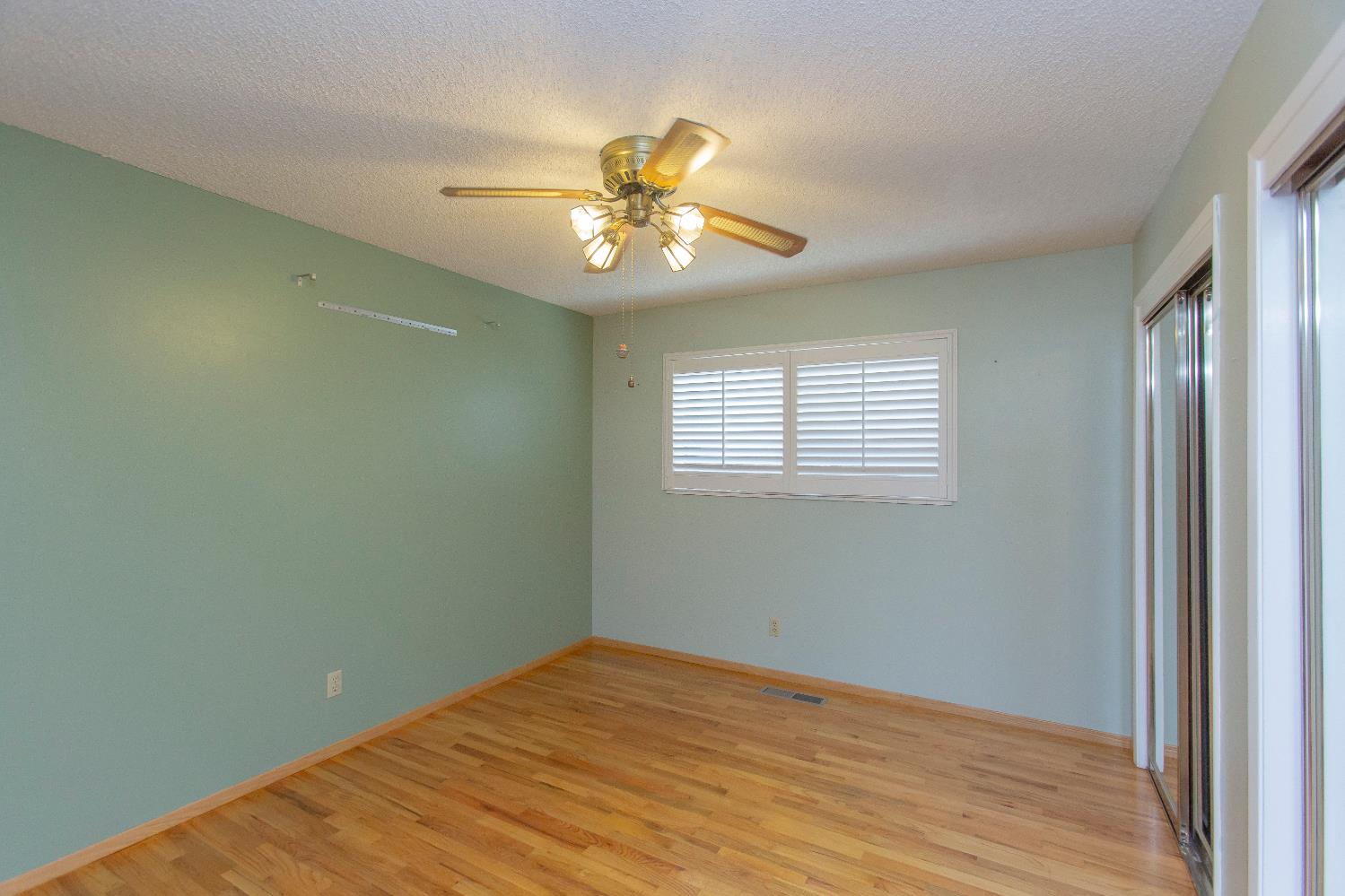 2120 Annhurst Ave, Turlock, CA 95382