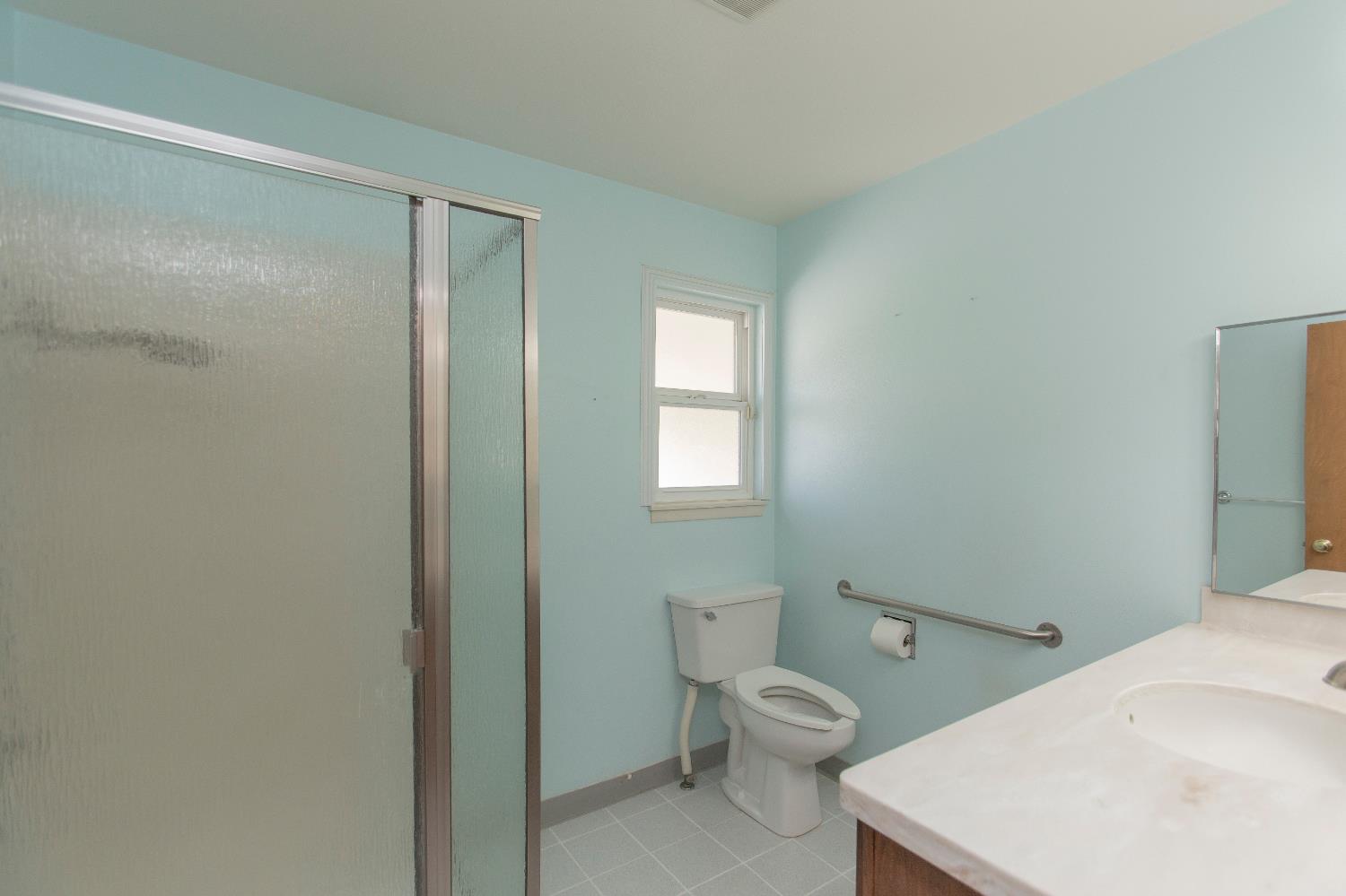 2120 Annhurst Ave, Turlock, CA 95382