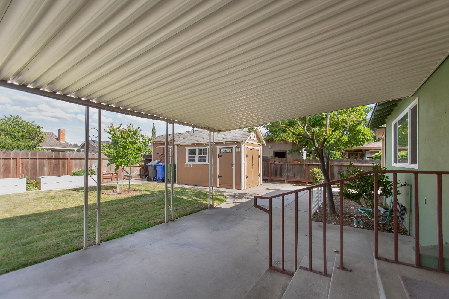 2120 Annhurst Ave, Turlock, CA 95382