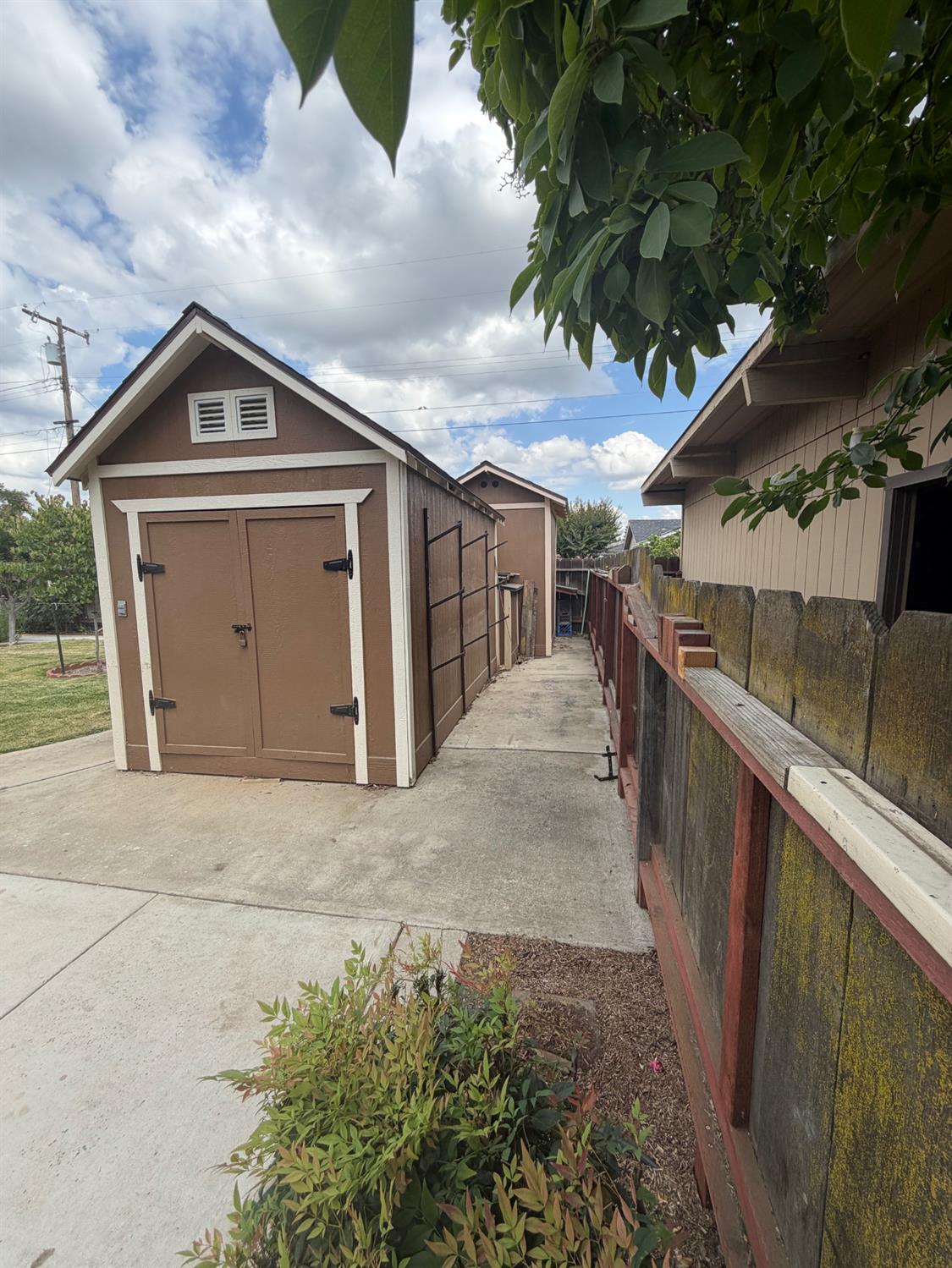 2120 Annhurst Ave, Turlock, CA 95382