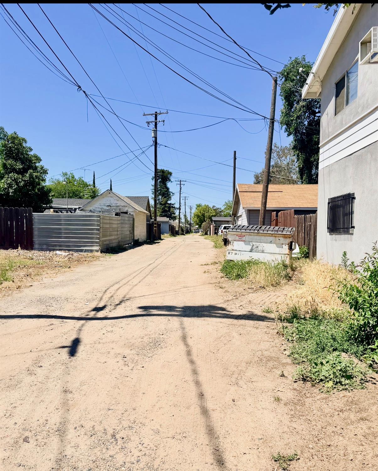 301 W Main St, Turlock, CA 95380
