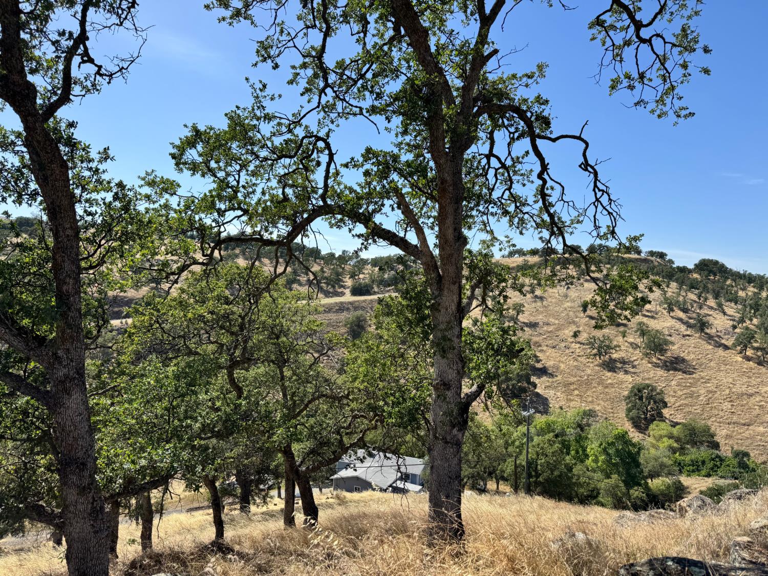 2402 Ranchito Dr, La Grange, CA 95329