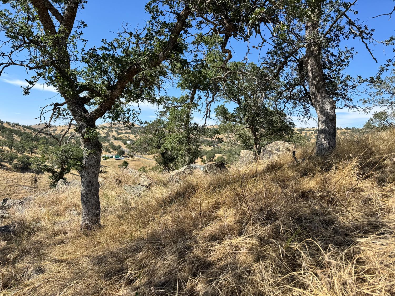 2402 Ranchito Dr, La Grange, CA 95329