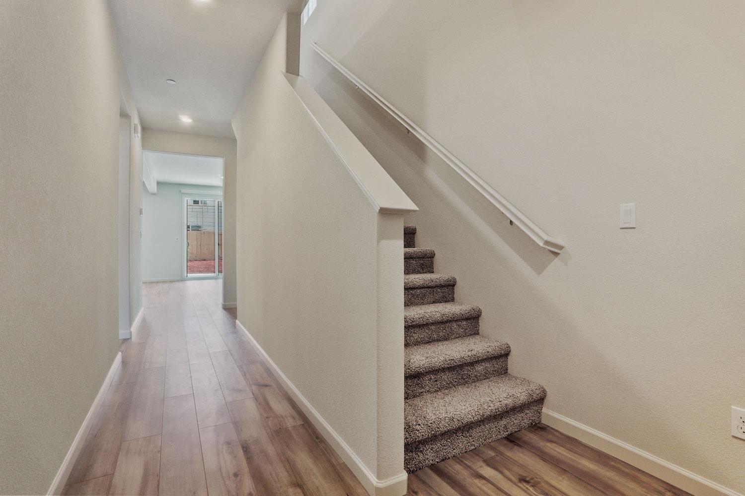 1863 Lateral Ave, Manteca, CA 95337