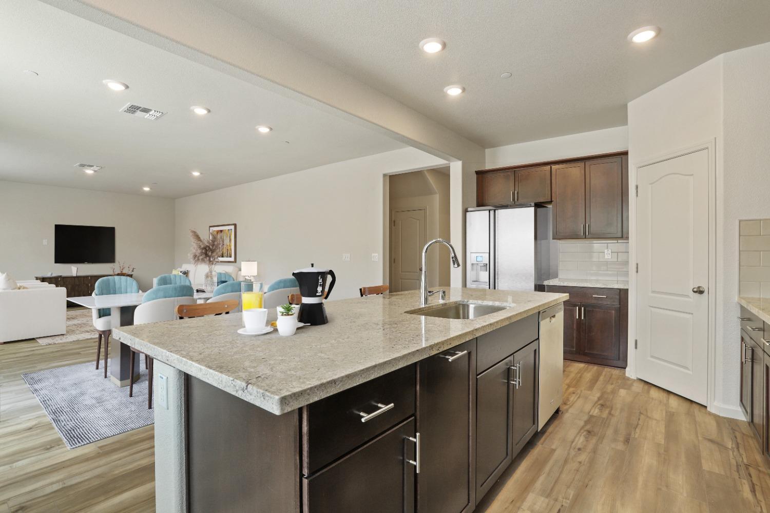 1863 Lateral Ave, Manteca, CA 95337