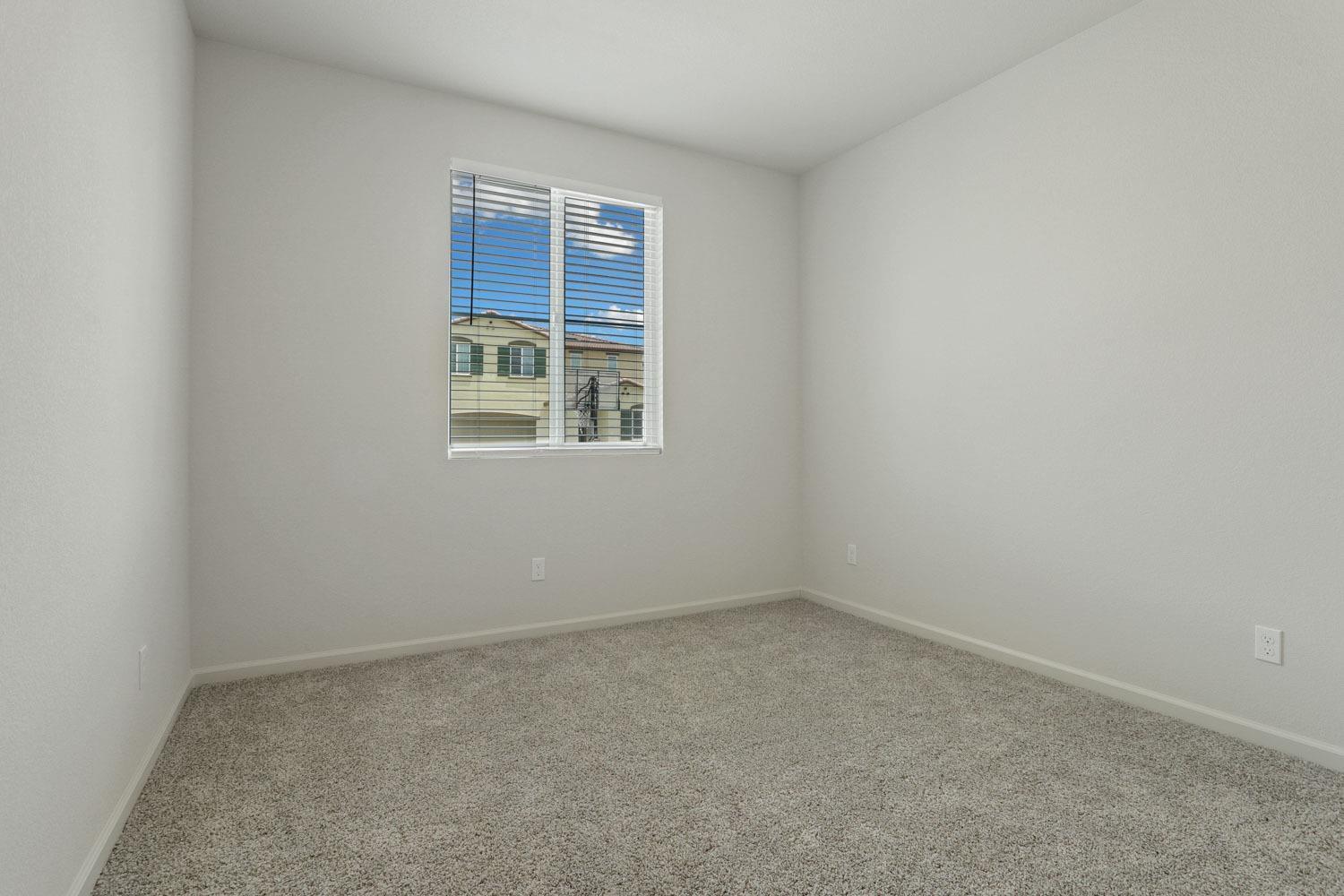 1863 Lateral Ave, Manteca, CA 95337