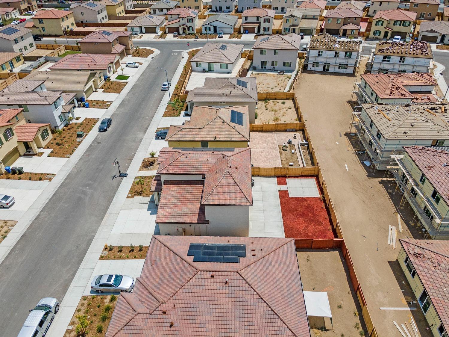 1863 Lateral Ave, Manteca, CA 95337