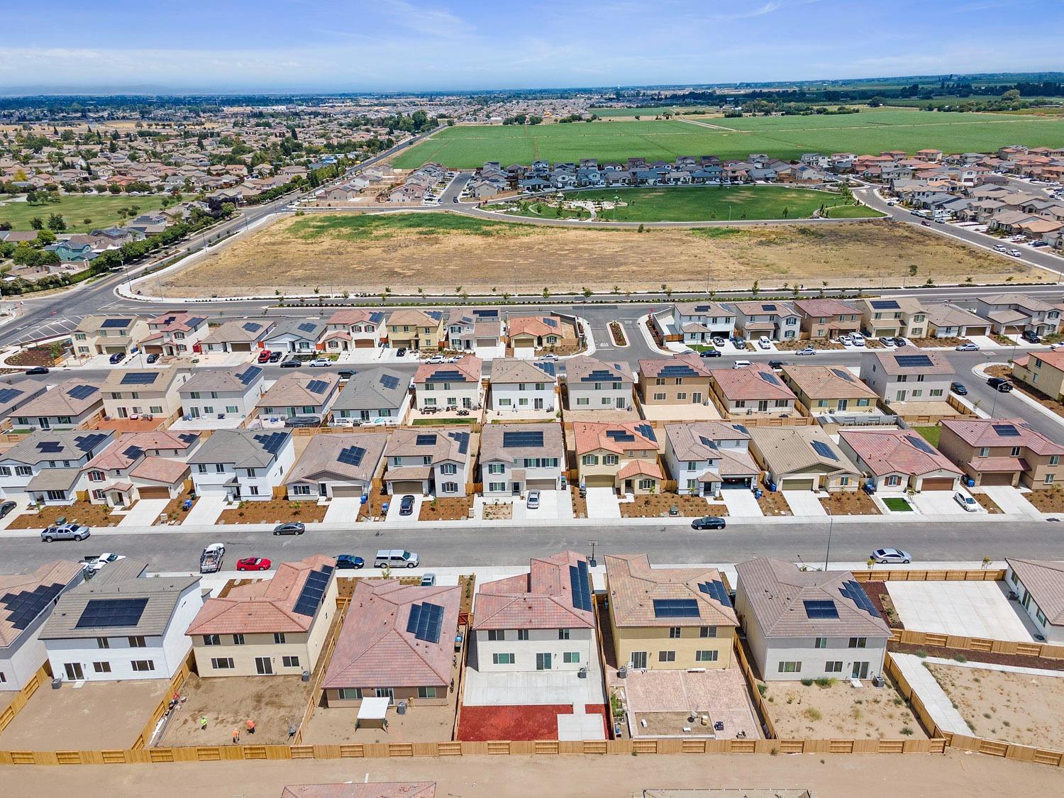 1863 Lateral Ave, Manteca, CA 95337