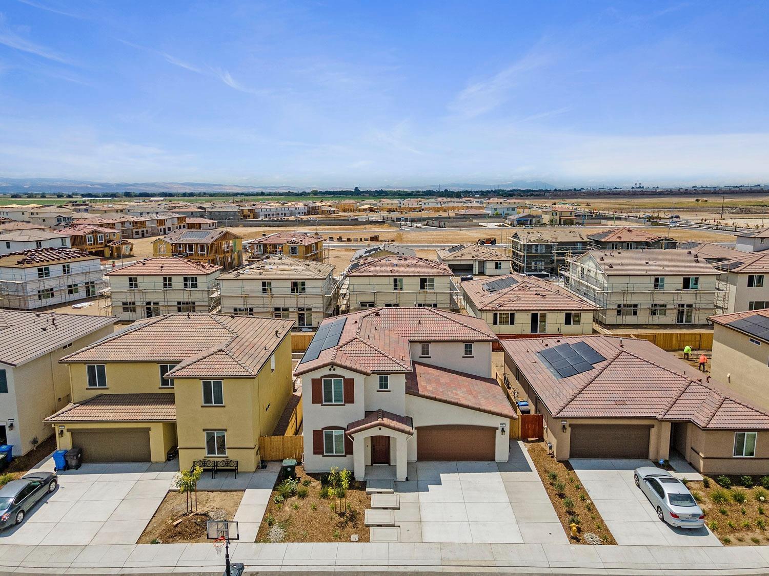 1863 Lateral Ave, Manteca, CA 95337