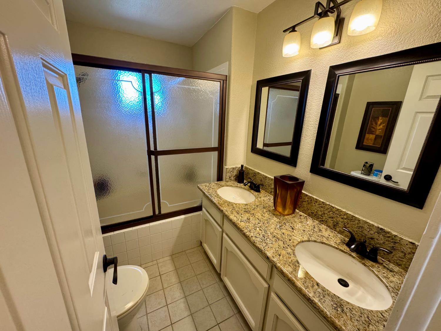 416 Crescent Dr, Los Banos, CA 93635