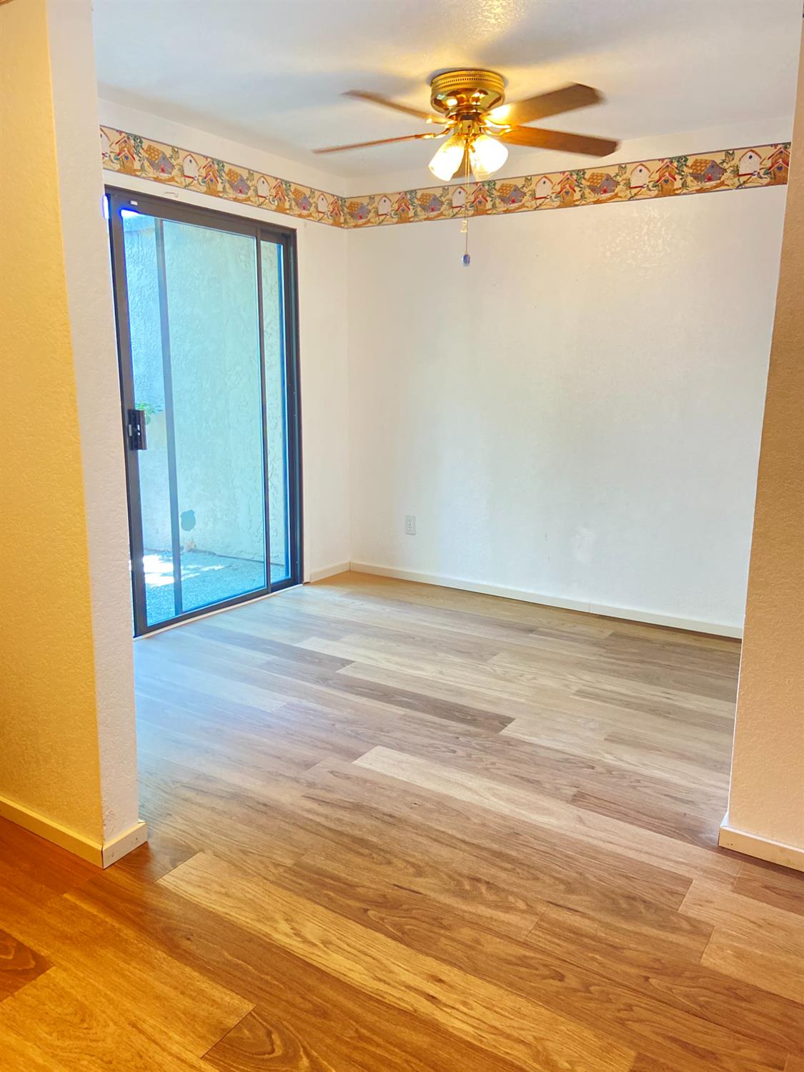 4045 Dale Rd #C, Modesto, CA 95356
