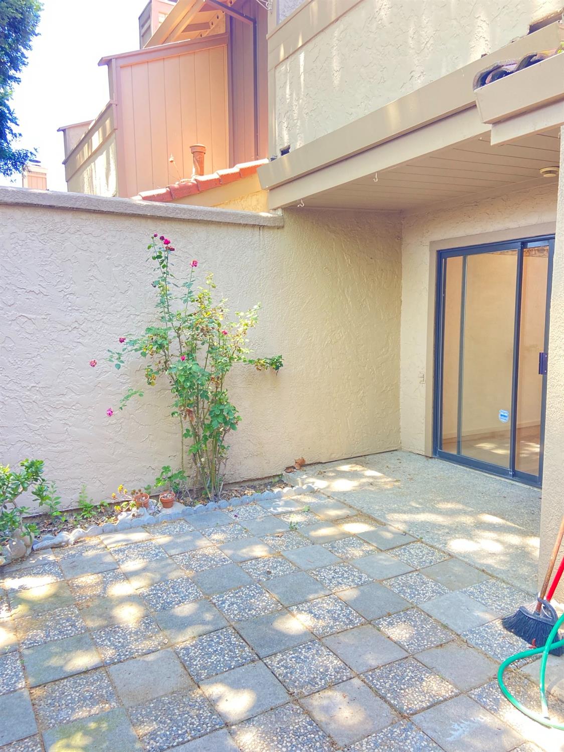 4045 Dale Rd #C, Modesto, CA 95356