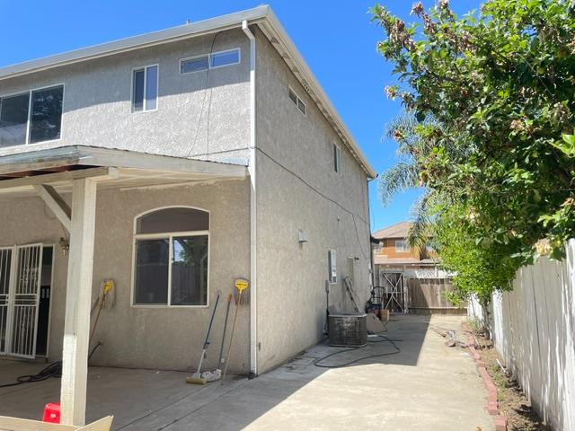 526 Eleni Ln, Manteca, CA 95336