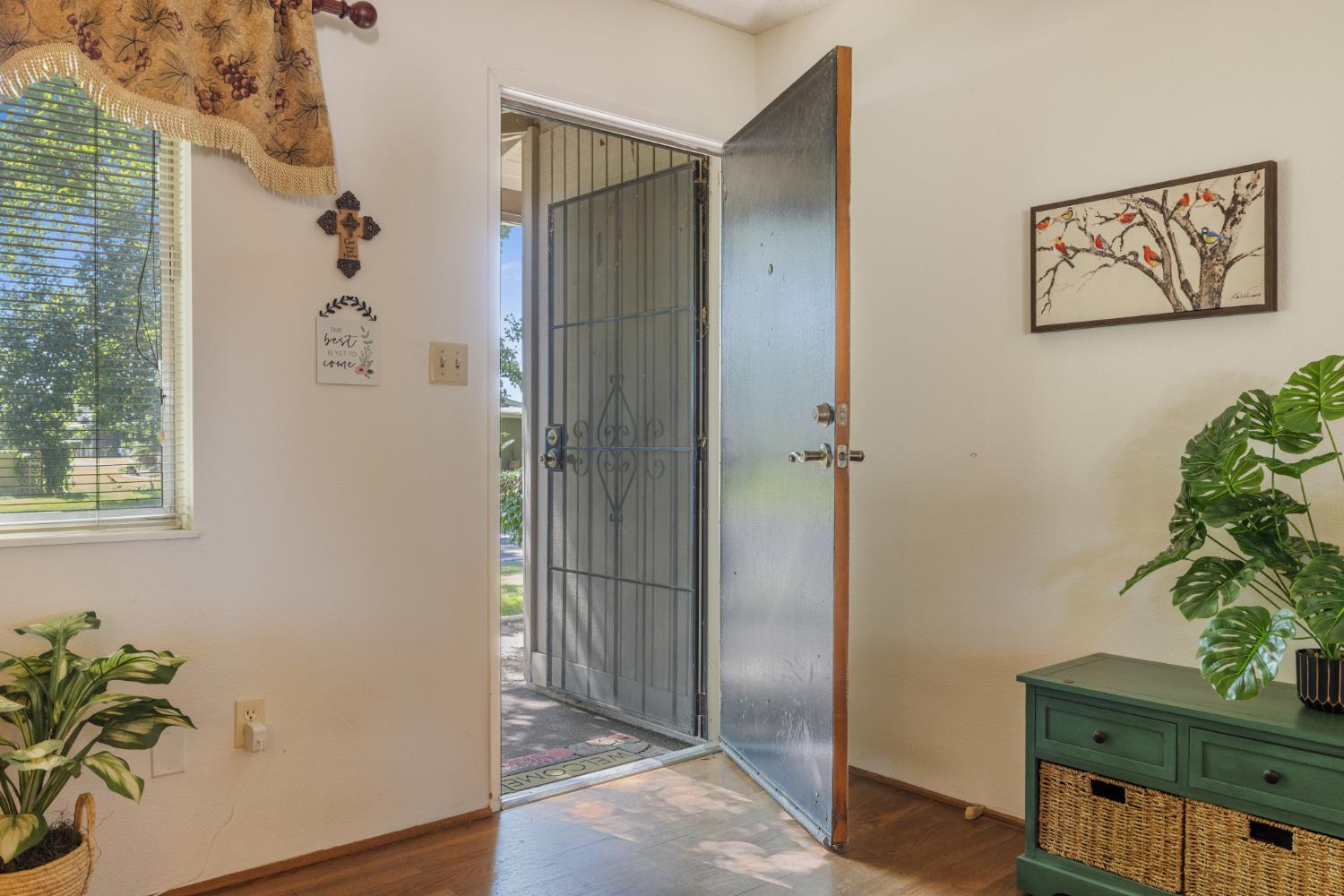 2700 Macdougal St #1, Modesto, CA 95350