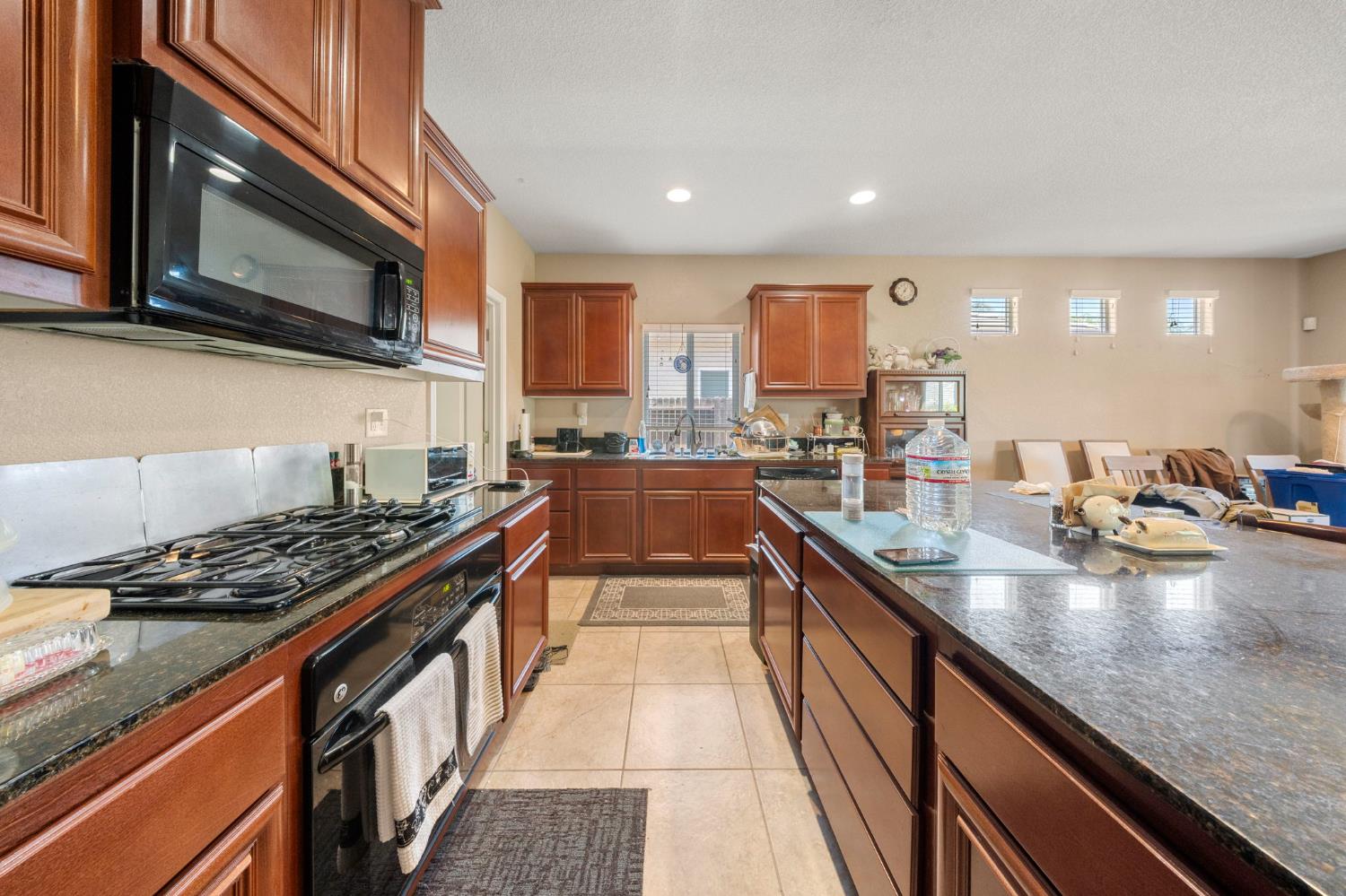 1320 Camilla St, Manteca, CA 95337