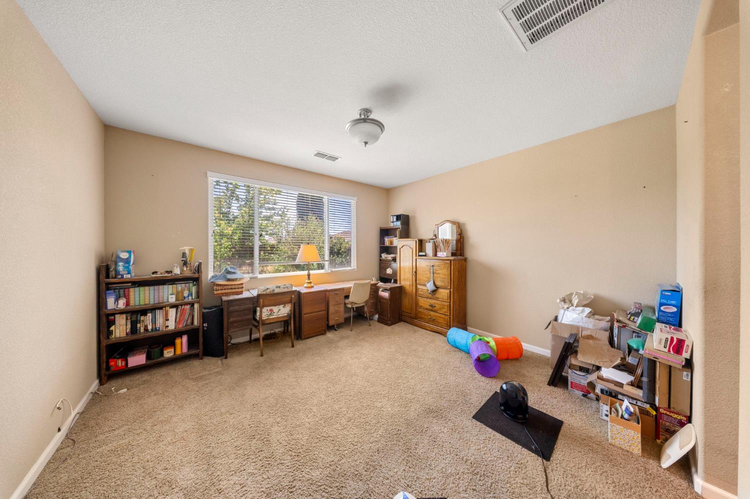 1320 Camilla St, Manteca, CA 95337