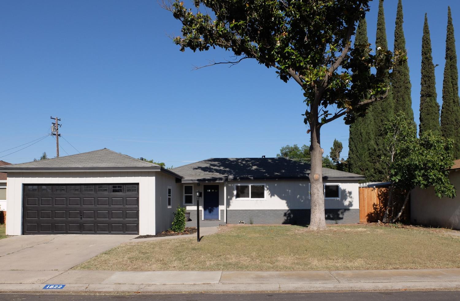1822 Joaquin St, Modesto, CA 95350