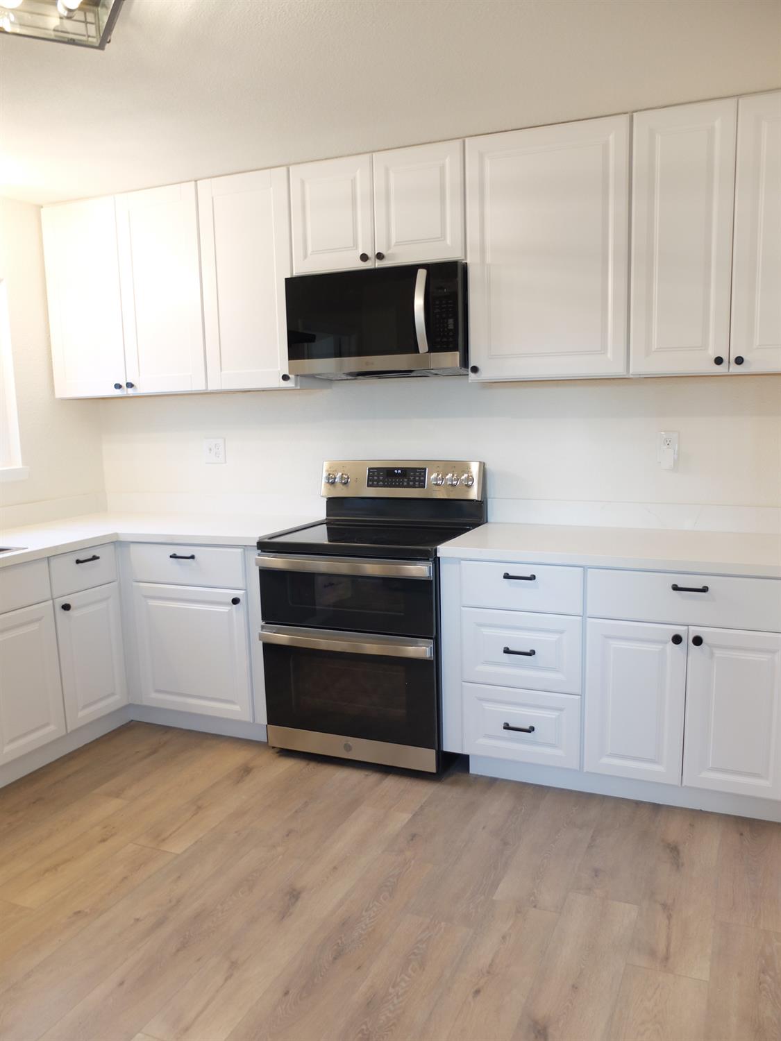 1822 Joaquin St, Modesto, CA 95350