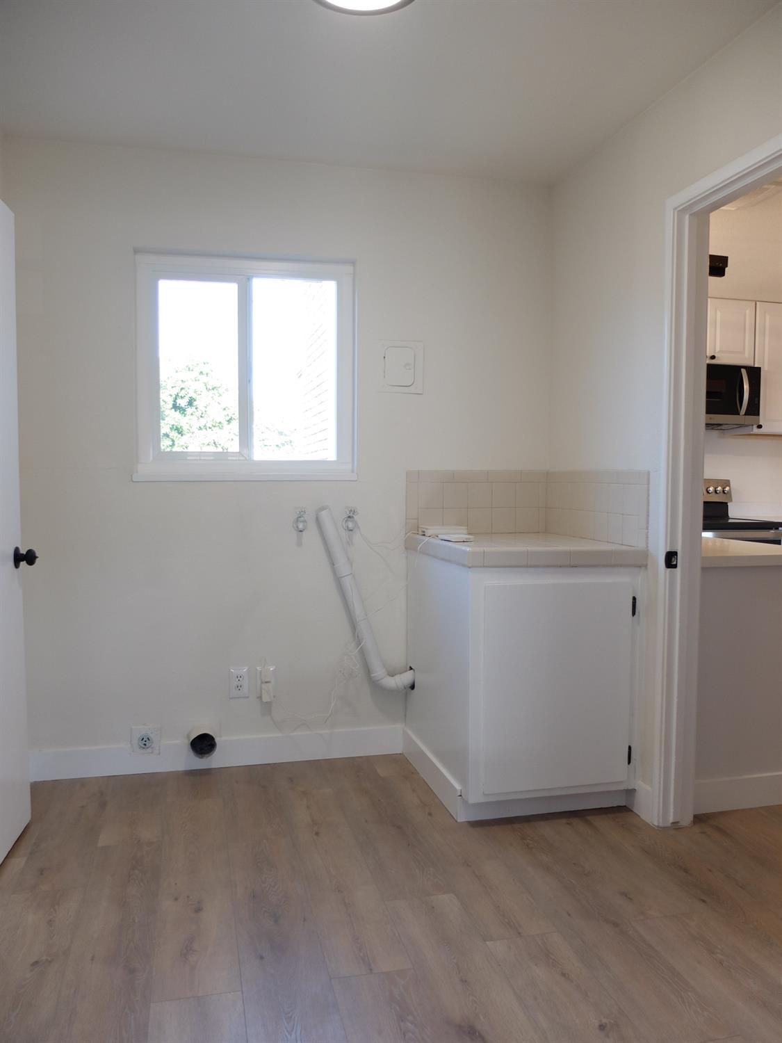 1822 Joaquin St, Modesto, CA 95350