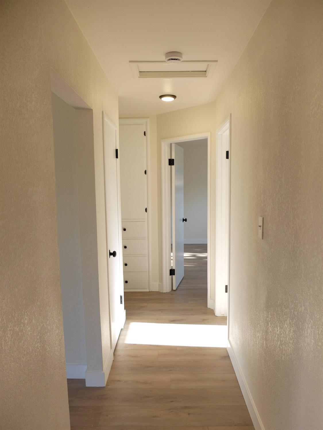 1822 Joaquin St, Modesto, CA 95350