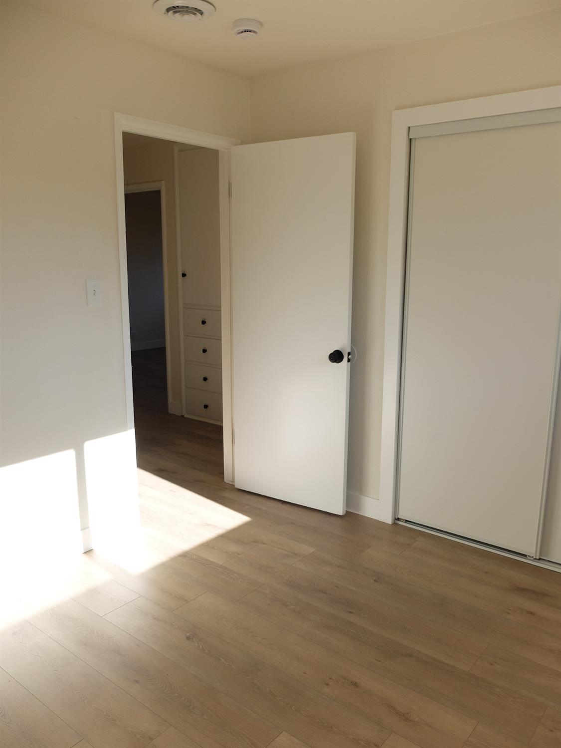 1822 Joaquin St, Modesto, CA 95350