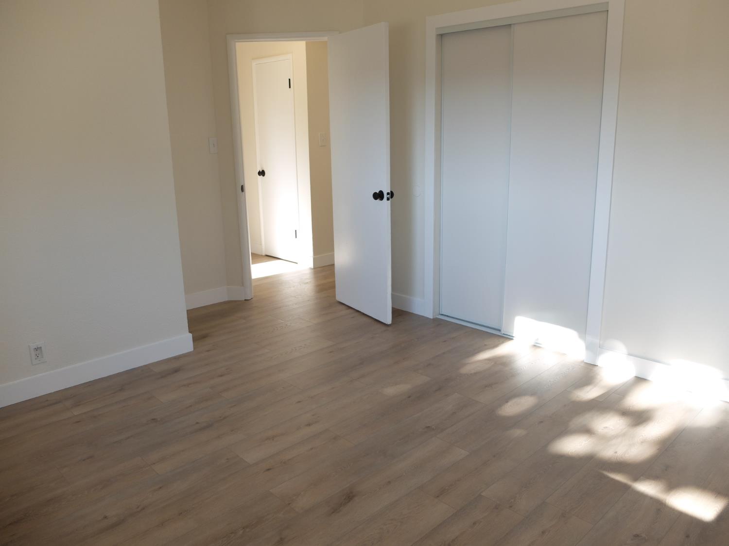 1822 Joaquin St, Modesto, CA 95350