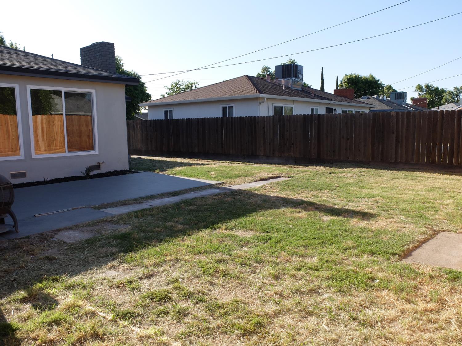 1822 Joaquin St, Modesto, CA 95350