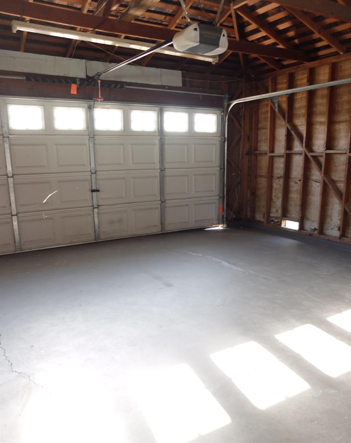 1822 Joaquin St, Modesto, CA 95350
