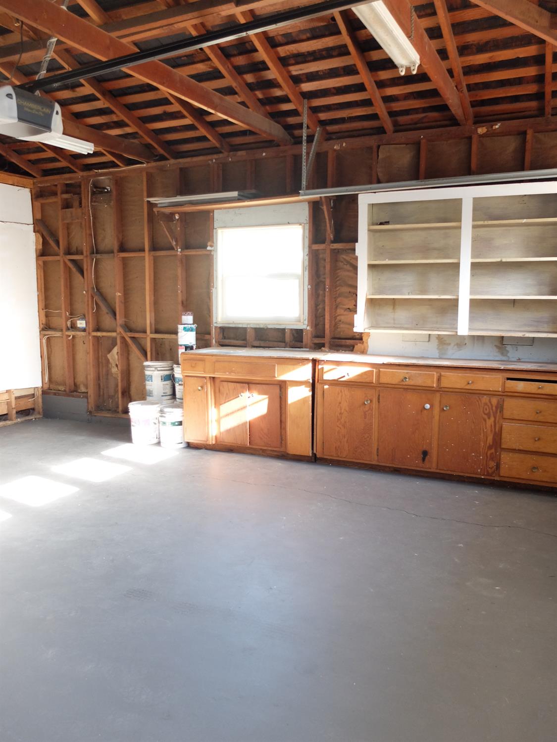 1822 Joaquin St, Modesto, CA 95350