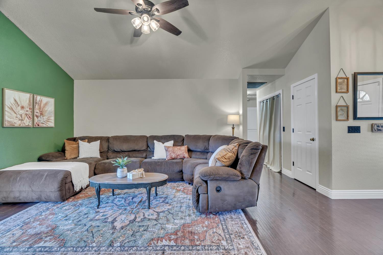 344 Ventanas Ave, Oakdale, CA 95361