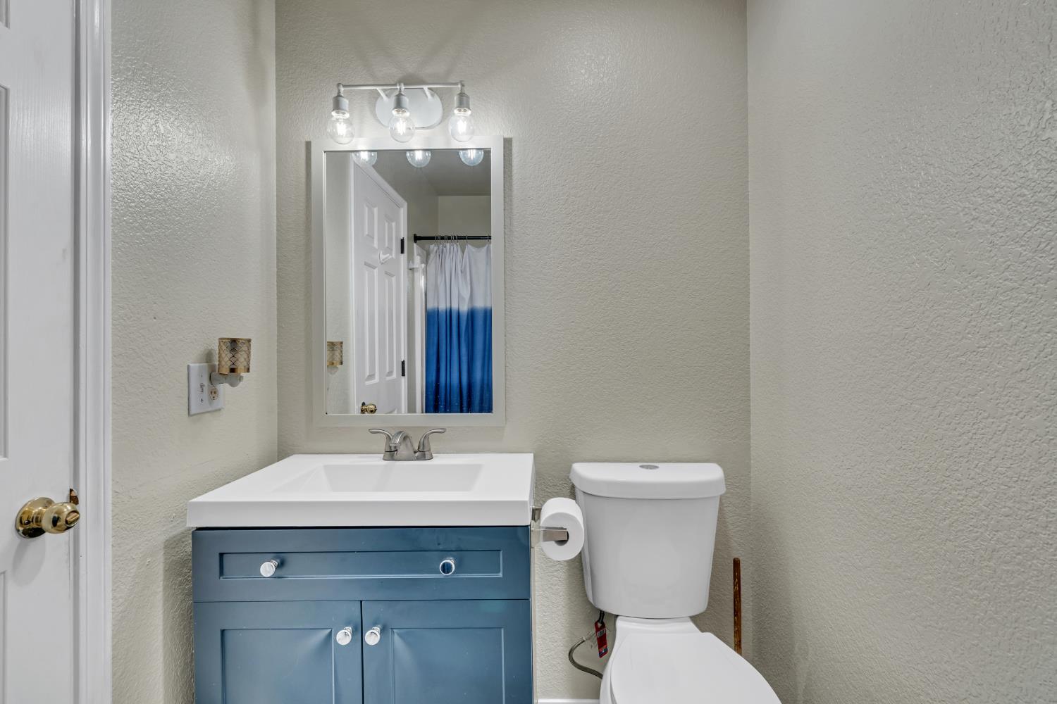 344 Ventanas Ave, Oakdale, CA 95361