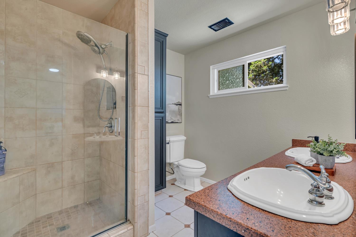 344 Ventanas Ave, Oakdale, CA 95361