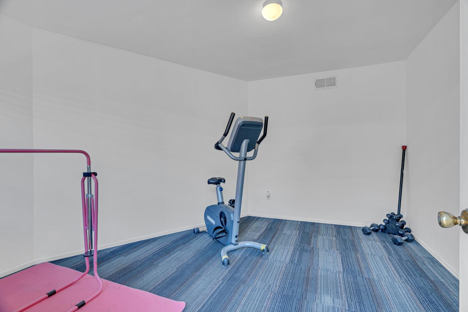 344 Ventanas Ave, Oakdale, CA 95361