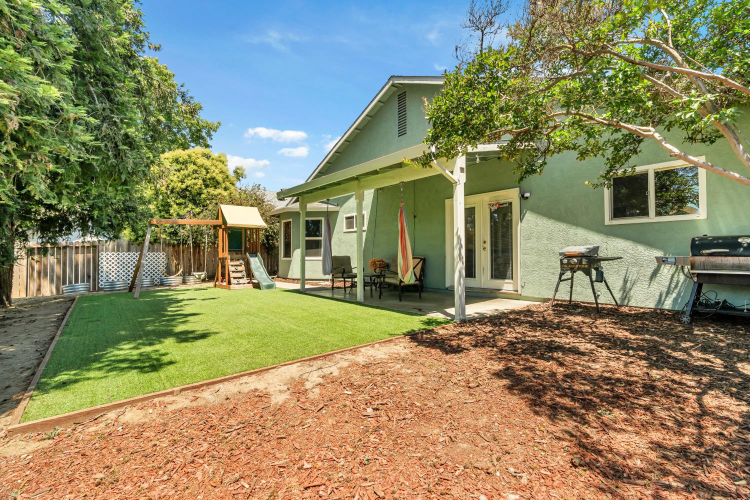 344 Ventanas Ave, Oakdale, CA 95361
