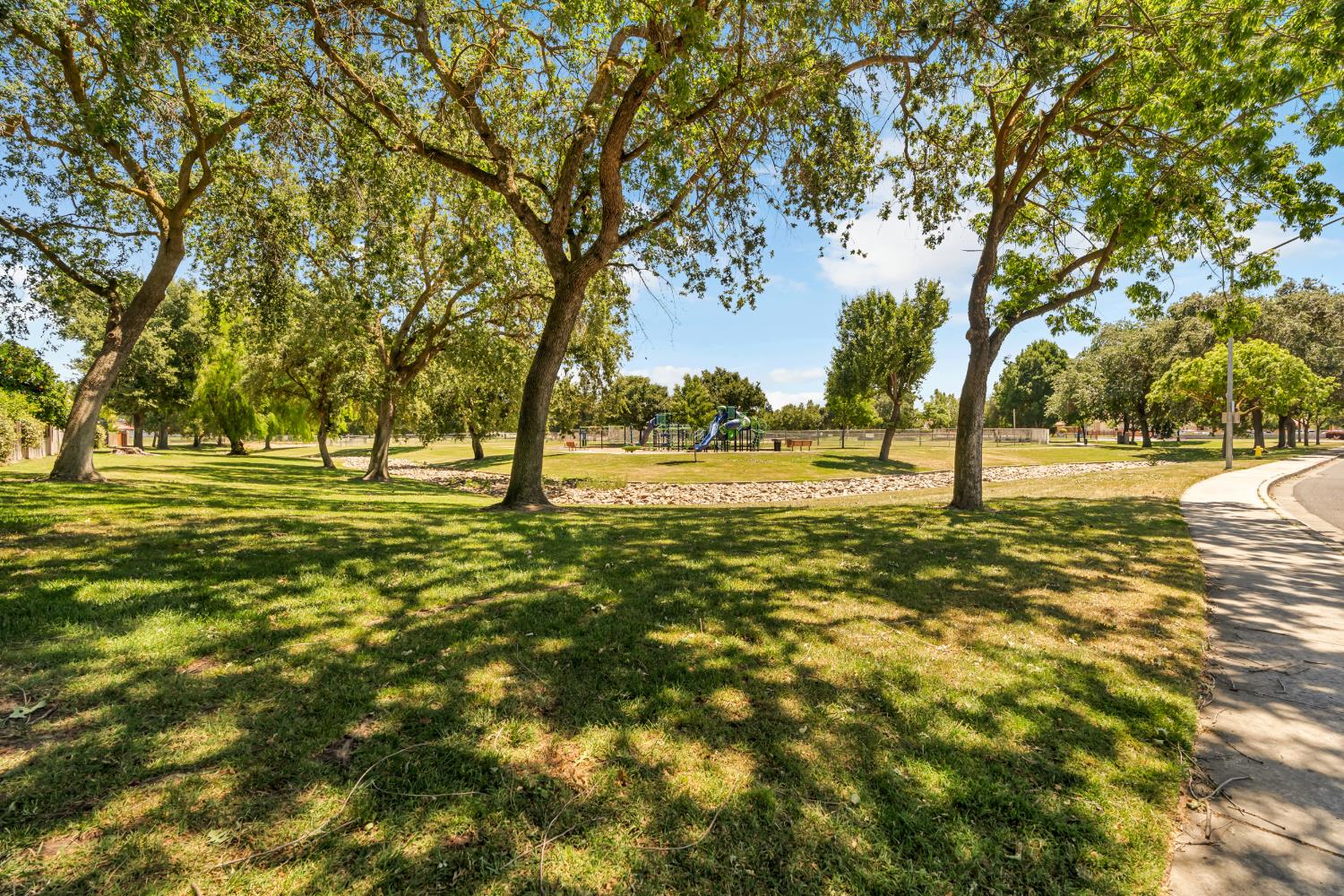 344 Ventanas Ave, Oakdale, CA 95361