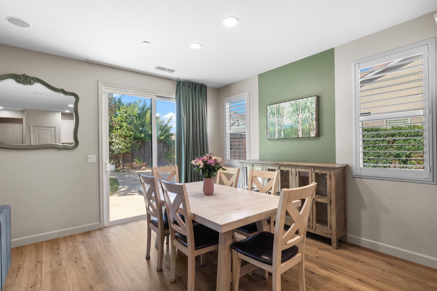 1070 Alba St, Manteca, CA 95337