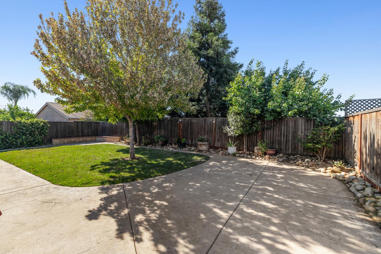 1070 Alba St, Manteca, CA 95337